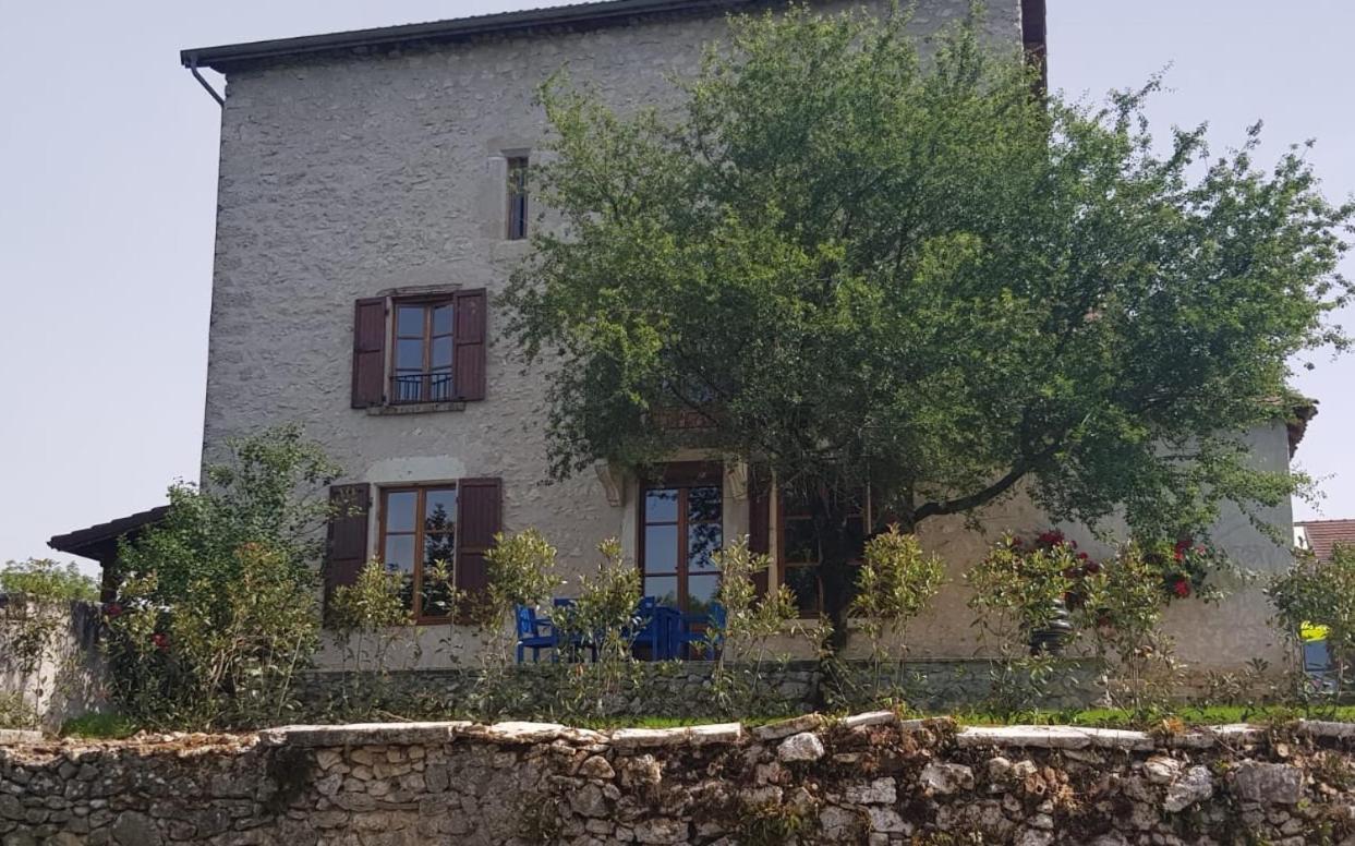 فندق Le Domaine De Tizo Saint-Victor-de-Morestel المظهر الخارجي الصورة